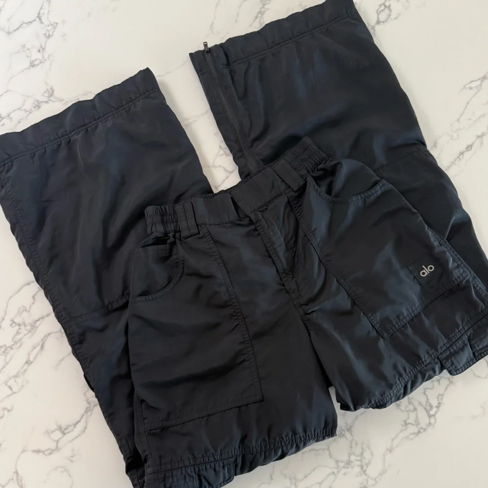 Alo Ski-Moto Puffer Pants - Black - Size XS